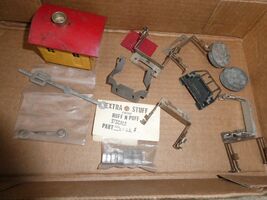 Lot of Vintage S Scale American Flyer Locomotive and Other Car Parts Trim - $18.81