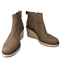 TOMS Womens Raven Water Resistant Wedge Booties Taupe                    7 - $954.82 MXN