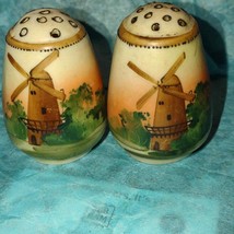 Vintage hand-painted Dutch windmill scene salt and pepper shakers - £18.59 GBP