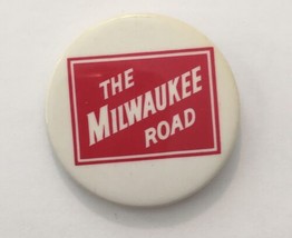 The Milwaukee Road Railroad Pin Back Button 1.5&quot; Train Transportation Red White - £7.86 GBP