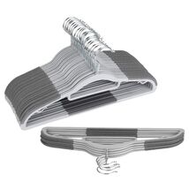 OIKA Plastic Hangers with Tie Rack 16.5in Heavy Duty Non-Slip 30 Pack - €18,43 EUR