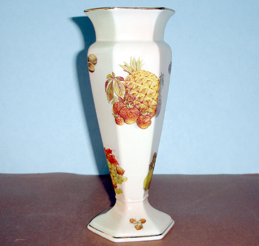 Royal Worcester Palissy Fruit 9" Vase Footed Hexagon Shaped Royale Colle... - $23.66 Royal Worcester Palissy Fruit 9" Vase Footed Hexagon Shaped Royale Colle... - $23.66