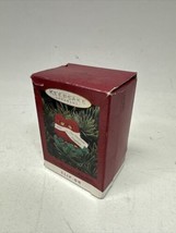 1994 Hallmark Our Christmas Together Clip-On Red Birds Keepsake Ornament - £10.22 GBP
