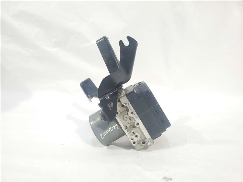 ABS Anti Lock Brake Pump Assembly Automatic OEM 2008 2014 Subaru Tribeca AWD Item image 3