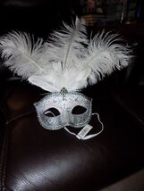 White Silver Glitter and Lace Masquerade Mask w/White Feathers Mardi Gras - $27.59