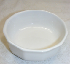 Vintage Pflatzgraff Pottery Heritage White Soup/Cereal Bowl USA 8-d - $553.18 MXN