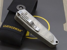 Leatherman Free T2 Stainless Multi-Tool Pocket Knife w/ Leatherman Nylon Sheath - £64.26 GBP