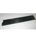 VINTAGE AUTO WORLD 15&quot; SLOT CAR HO SCALE STRAIGHT TRACK- H60 - $153.57 MXN