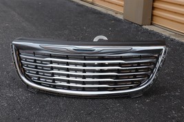 11-16 Chrysler Town & Country Gril Grill Grille Chrome OEM