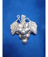 925 Sterling Silver  Vintage Grape Vine Pendant / Brooch Pin  Free Shipping - €34,24 EUR