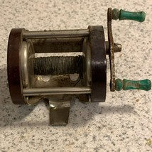 Vintage Casting Fishing Reel - Unbranded - £8.59 GBP