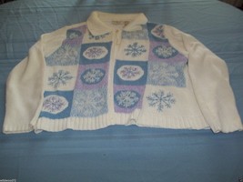 Villager Sport / Liz Claiborne Women&#39;s Size L Sweater white with blue snowflakes - £7.11 GBP