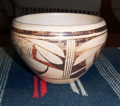 Helen Naha Hopi &quot;Feather Woman&quot; Polychrome Bowl Jar Pot Native American Indian - £874.29 GBP