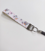 Wristlet Key Fob Keychain Faux Leather Owls Animals with Gray Tassel New - $7.80