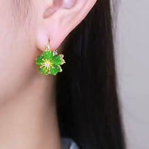 Exquisite Green Opal Flower Earrings，two colors, green, beige, - £6.79 GBP