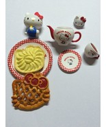 Sanrio Rare Re-ment Miniatures Hello Kitty Tea Time with Pie in Restaura... - $374.72 MXN