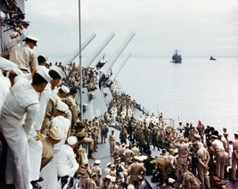 Japanese board USS Missouri for Surrender ceremony in Tokyo Bay WWII Photo Print - £6.98 GBP+
