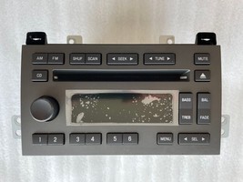 Lincoln Town Car single CD radio. OEM factory stereo. 2005-2009. Reman - £43.15 GBP