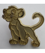Disney Movie Club Simba VIP Anniversary Gold Tone Exclusive Pin - €13,56 EUR