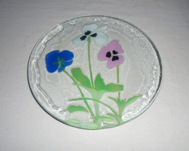 Travis Fused Glass Plate With Pansies Flowers Spring 1990s Art Glass - $29.70