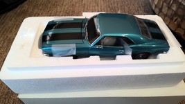 Danbury Mint 1967 Camaro Z/28 Sport Coupe Marina Blue 1:24 Scale NIB - $151.90