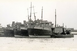 nav0089 - Royal Navy Barrage Vessels - HMS BV18 and others - photograph 6x4 - £2.20 GBP