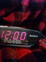Sony Radio Alarm Clock ICF-C211 Dream Machine guc - £14.89 GBP