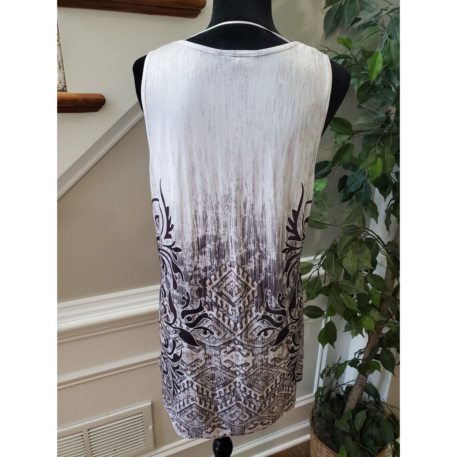 One World Women's White & Black Polyester V-Neck Sleeveless Casual Top Blouse L Item image 7