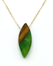 Vintage 1/20 14K GF Gold Filled Olive Green Wood Pendant Necklace - £17.36 GBP