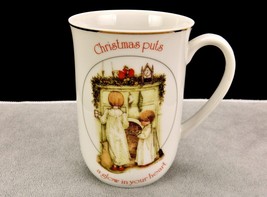 Holly Hobbie Porcelain Christmas Keepsake Mug, &quot;Christmas puts glow in heart&quot; - £11.66 GBP