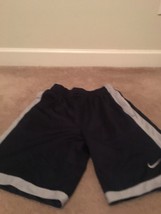 Nike Black Gray Shorts Basketball Gym Men&#39;s Size Small - $40.16