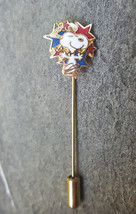 Peanuts Snoopy Superstar Red Blue Stars Charlie Brown Comic Lapel Hat Stick Pin - £7.05 GBP