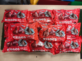 KISSES Milk Chocolate, Valentine&#39;S Candy 11 Bags, 10.1 Oz Best By Date 1... - $47.50