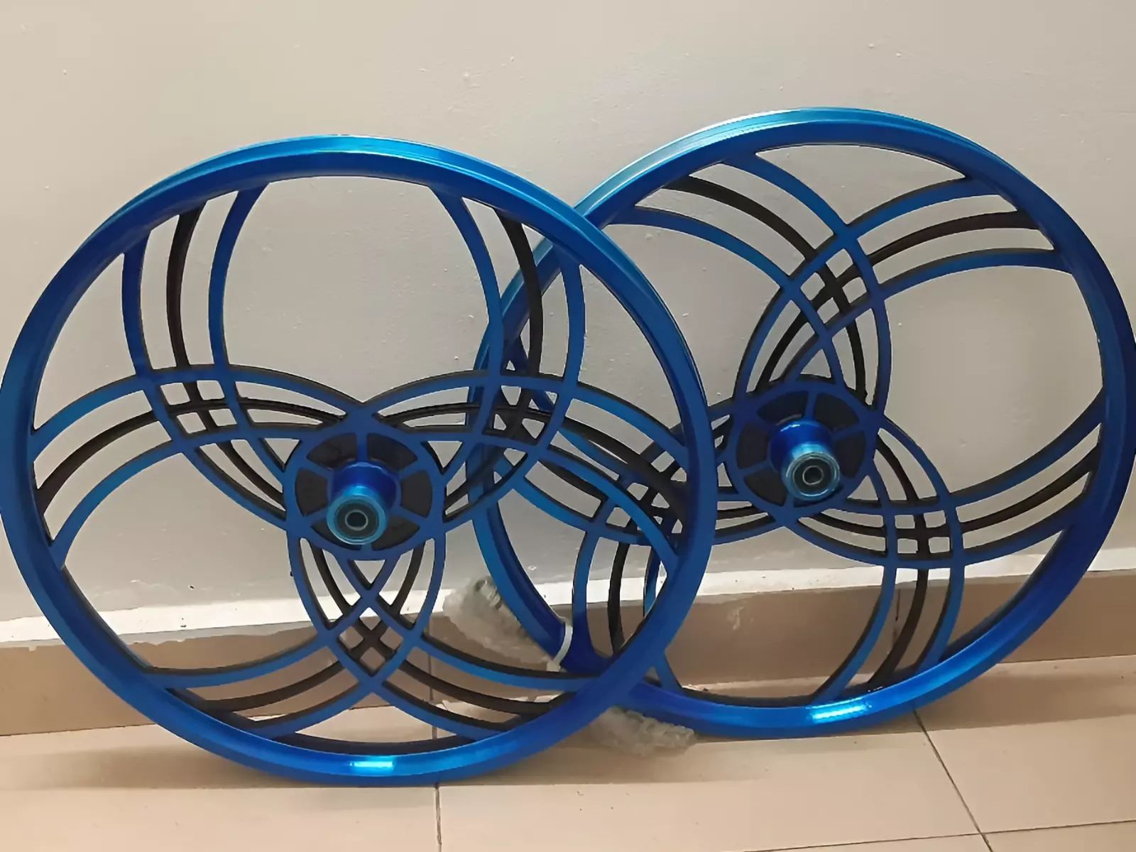 Item image 4