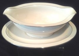 Noritake Marseille Gravy Boat with Attached Underplate - £43.01 GBP