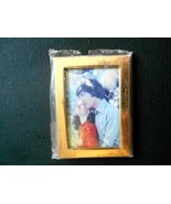 Unbranded 1-7/8&quot; x 2-1/2&quot; Gold Rectangle Picture Frame - £3.86 GBP