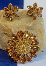 Vtg Austria Crystal Costume Jewelry Golden Brooch &amp; Clip-On Earrings Prong Set - £47.43 GBP