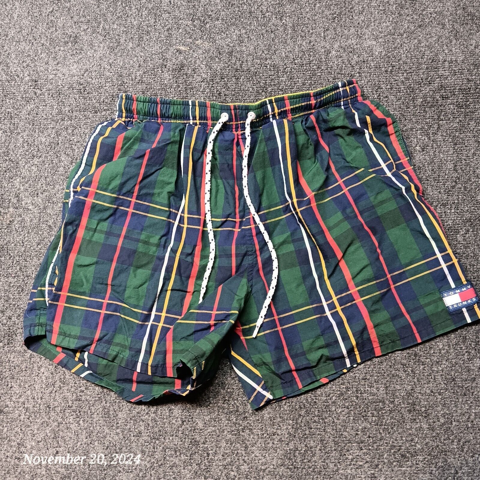 Tommy Hilfiger Swim Trunks Men Medium Green Plaid Mesh Lined Elastic Waist - $17.38