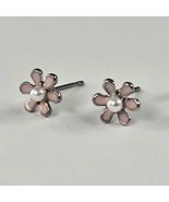 Tiny Pink Flower Earrings, Sterling Silver Pearl &amp; Enamel Daisy Studs - €21,24 EUR