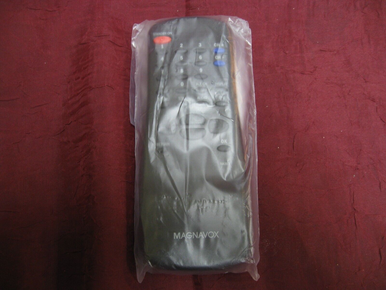Magnavox DTV Digital To Analog TV Converter TB110MW9 New In Open Box With Remote Item image 6