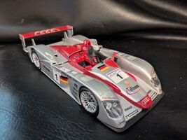 2003 Gt Racing Infineon Audi R8#3 Le Mans 2002 Maisto 1/18 Scale Silver - €49,11 EUR