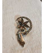 Vintage Liz Claiborne Fairy on a Crescent Moon Gold Tone Enamel Pin Brooch - $25.30 CAD