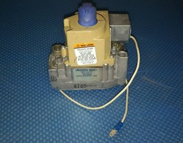 HONEYWELL VR4305M 4532 IGNITION GAS VALVE 120 VOLT .14A $119 - £55.94 GBP