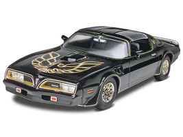 Level 4 Model Kit 1977 Pontiac Firebird "Smokey and the Bandit" (1977) Movie 1/2 - $55.04