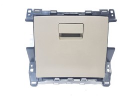 Lower Glove Box Assembly OEM 2012 Dodge Ram 2500 - $611.95 MXN