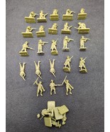 (23) Miniatures 1/72 Scale Infantry Holding Rifles +Broken Bits - $16.65 CAD