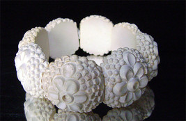 Vintage Celluloid  Featherweight Wide Bracelet Carved White Flower Stret... - £22.50 GBP