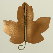 Vintage Artisan Jewelry Hallmark Hammered Copper Maple Leaf Hmk Cds Brooch Pin - £19.73 GBP