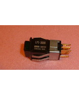 NEW 2PC DSHINO SWITCH LPS-300B LIGHTED PUSH BUTTON LPS-300BU GREEN - €14,60 EUR