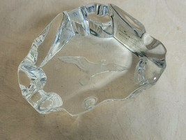 Art Glass Crystal Ice Paperweight Bird Etched Design Hallmark 1&quot; - £23.68 GBP